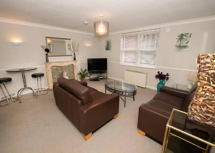 Cormorant - Beautiful 2 Bed Apartment With Sea Views Old Town